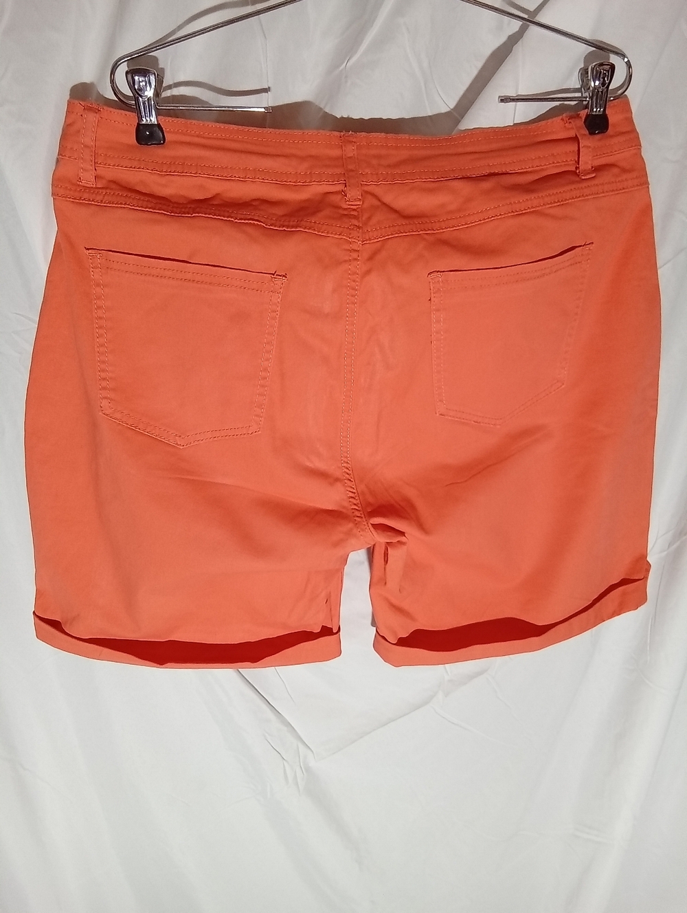 Flamingals Coral Roll-Cuff Women's Bermuda Shorts 2XL - Picture 2 of 5